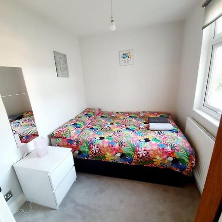 Beautiful 3 Bedroom House At The Sea Front - Amazing Location Southend-on-Sea Kültér fotó